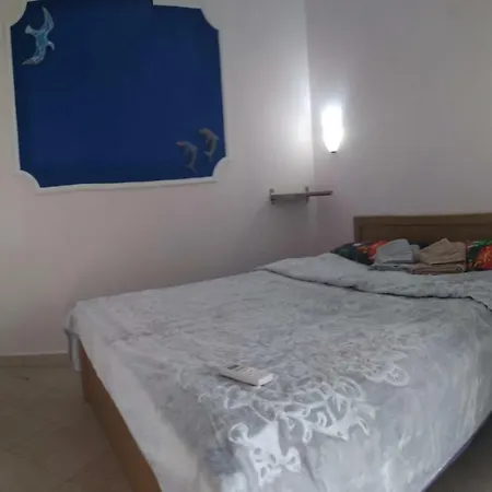 Gialos Feriehus Nea Plagia